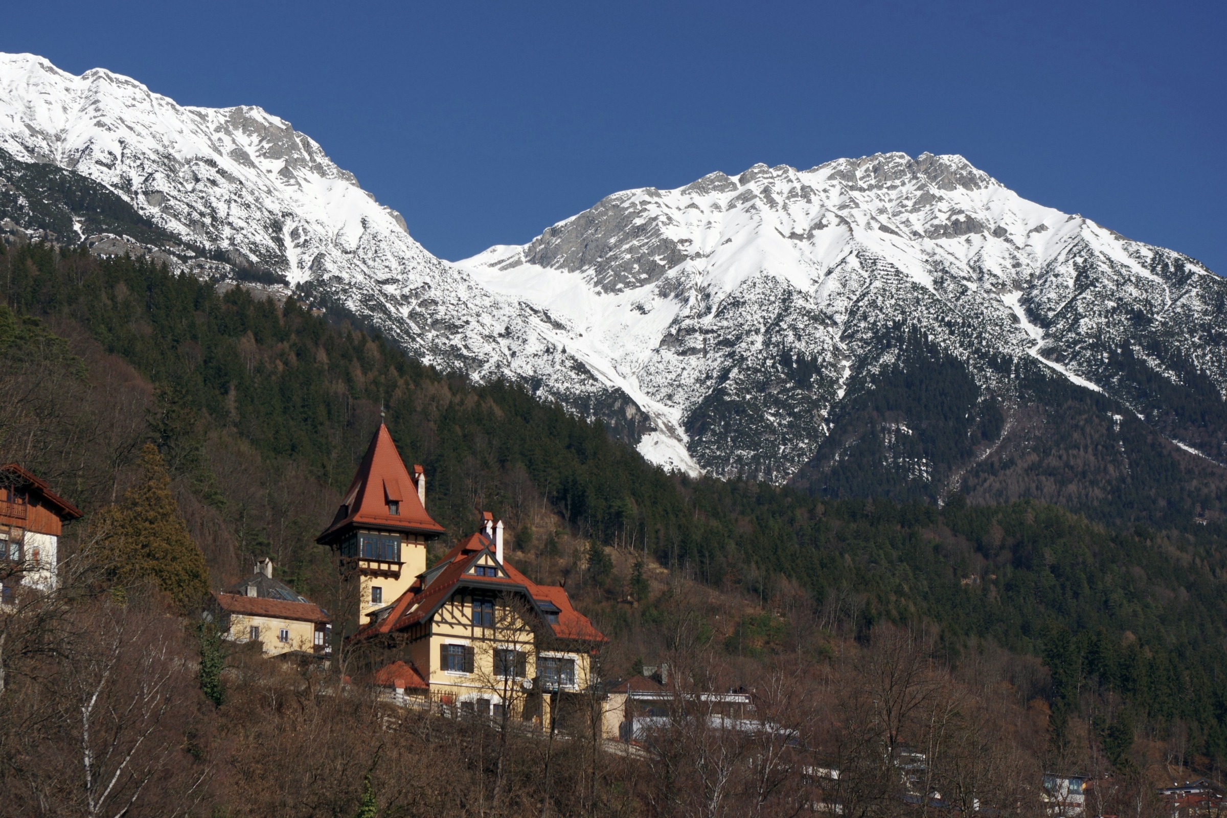Mühlau - Villa Jachmann mit Rumerspitze - © 2026 fk-photographie